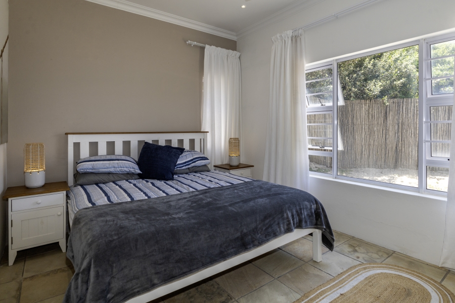 5 Bedroom Property for Sale in West Beach Eastern Cape